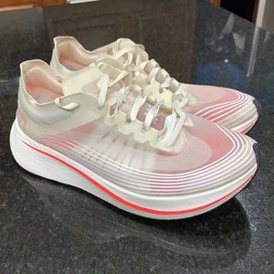 running shoes breaking 2